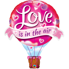Fóliový balón láska je vo vzduchu